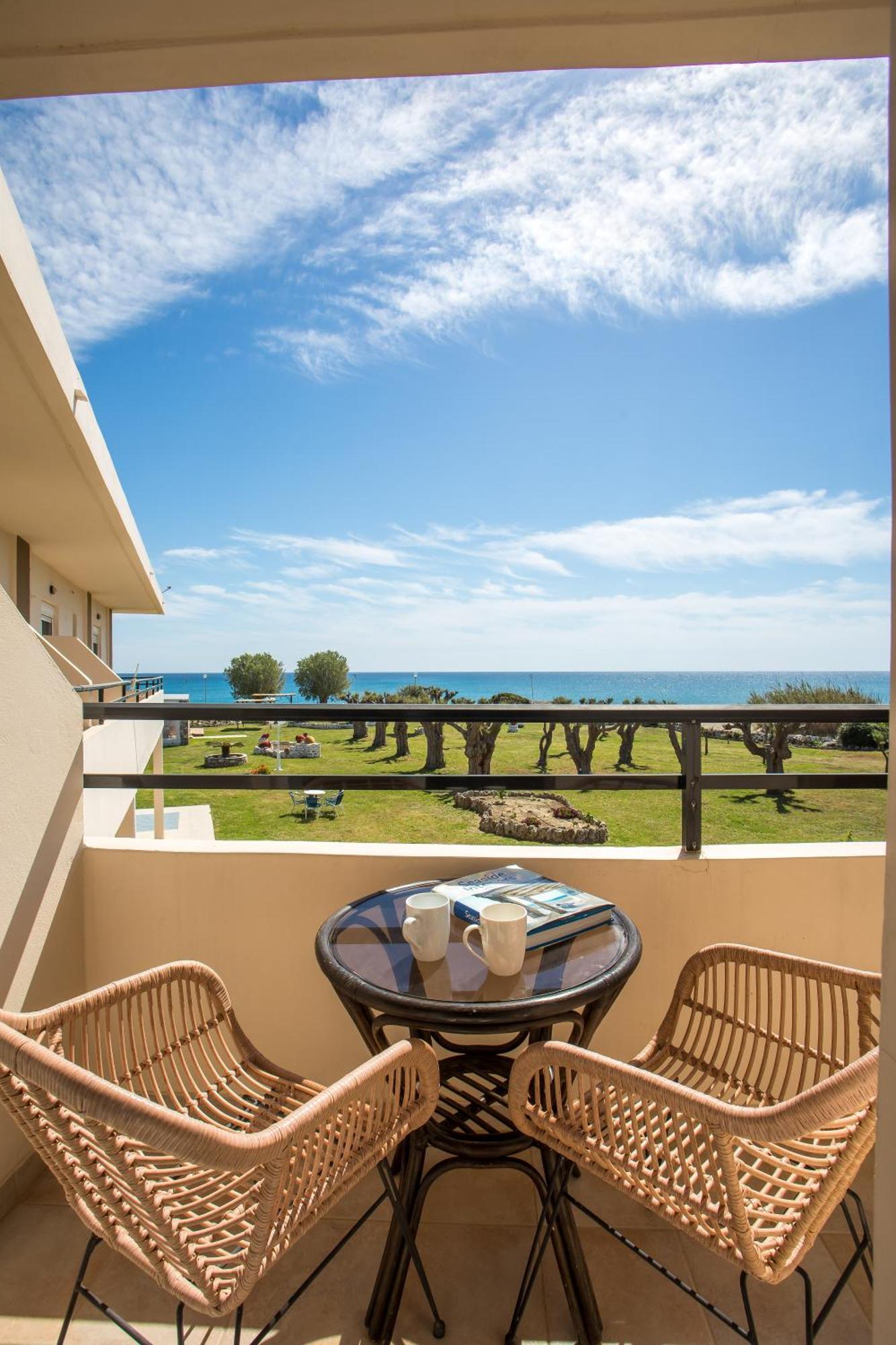 Al Mare Aparthotel